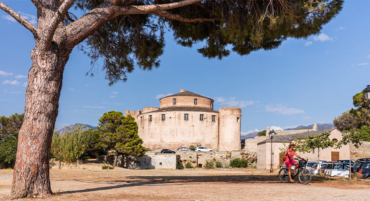 vue extérieure de la citadelle de Saint Florent